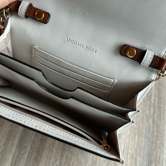 Michael Kors Hudson vanilla crossb - Picture 4 of 4